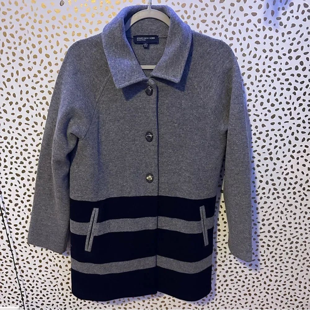 Jones New York wool striped coat size medium